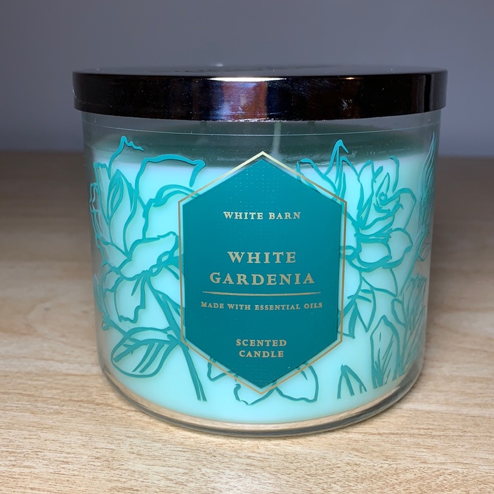 Bath and Body Works White Gardenia 3 wick candle